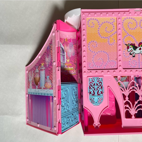 RARE Vintage Barbie house Fairy Princess Folding, Castle, Sold AS IS - Picture 6 of 10